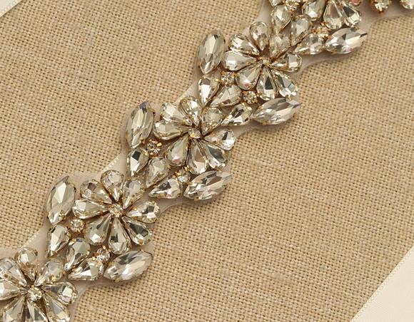 Cinto de Strass em Metal Dourado