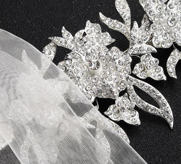 Cinto de strass flores e folhas prateado vestido de noiva
