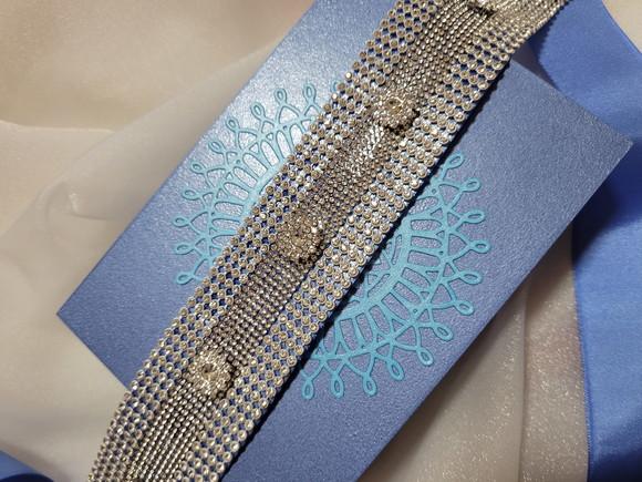 Cinto de strass prata largo 4cm com flores 3D