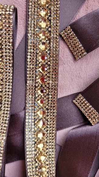 Cinto Dourado de Strass