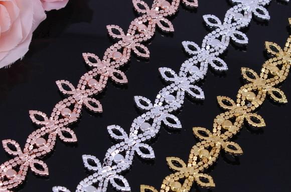 Cinto Flores de strass Prata, Dourado ou Rosé Gold