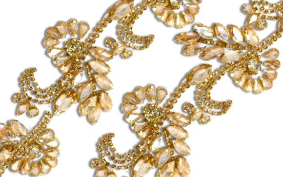 Cinto Nupcial Dourado Arabescos Reais