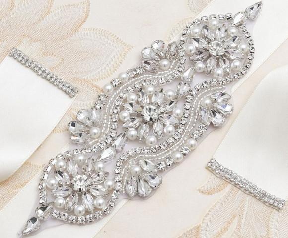 Cinto prata com strass e pérolas PROMOÇÃO!