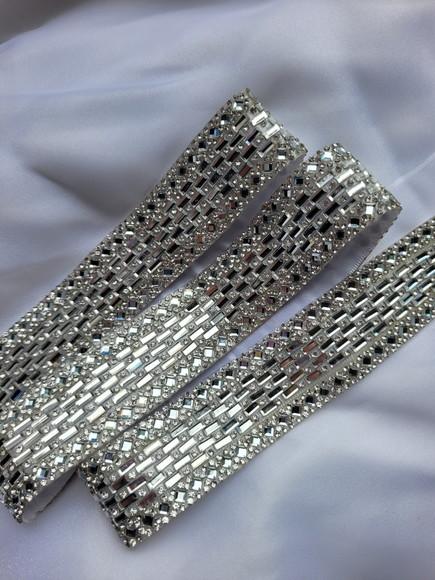 Cinto Prata Luxo com Strass Cintura Toda (até 90cm)