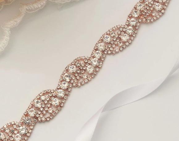 Cinto Rosé Gold de Strass Trançado