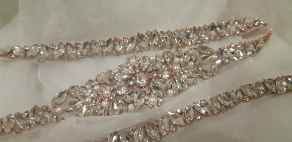 Cinto Rosé Gold Grande de Strass e Pérolas