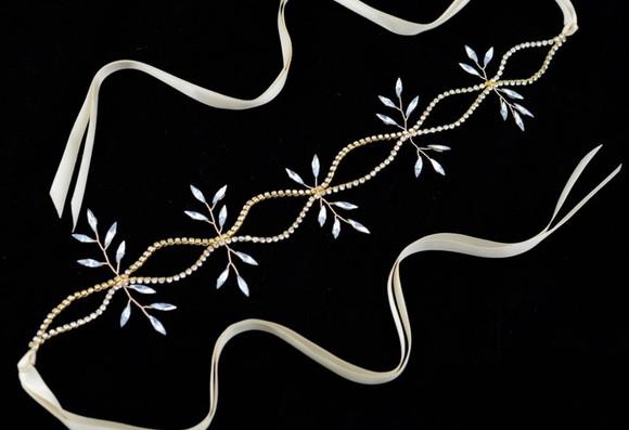 Cinto strass flores delicadas dourado