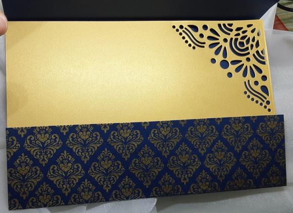 Convite Azul com dourado com cartão interno impresso