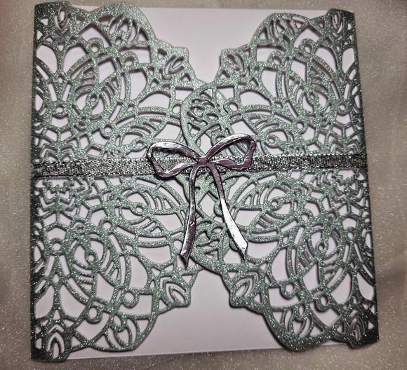 Envelope Rendado Prata com Glitter para convite casamento 15 anos