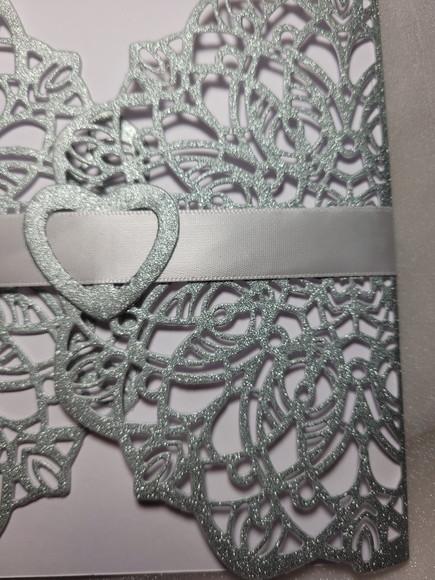 Envelope Rendado Prata com Glitter para convite casamento 15 anos