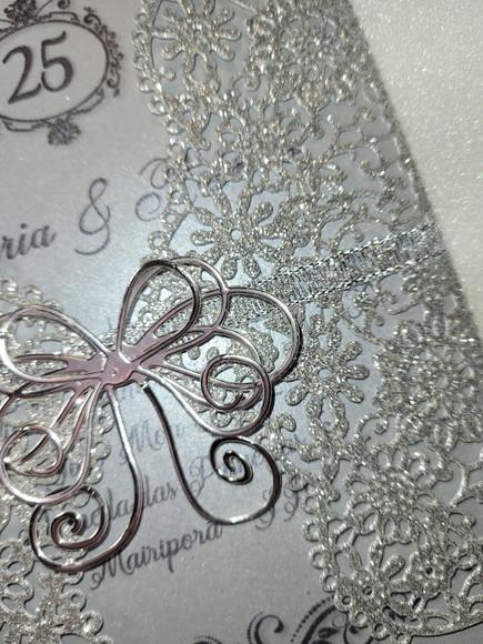 Convite Prateado Flores com Glitter