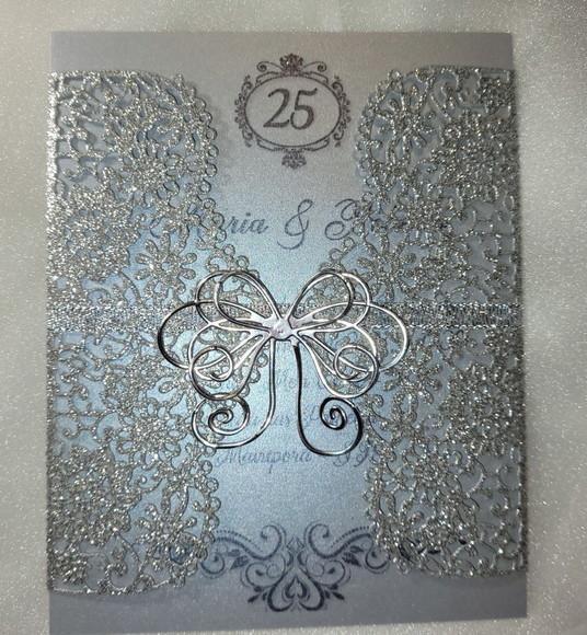 Convite Prateado Flores com Glitter