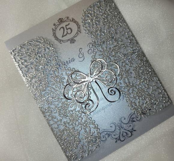 Convite Prateado Flores com Glitter