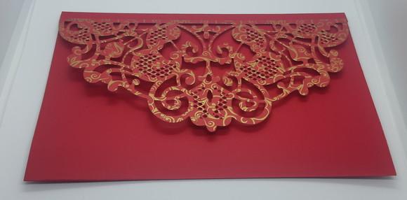 Convite Vermelho com Dourado