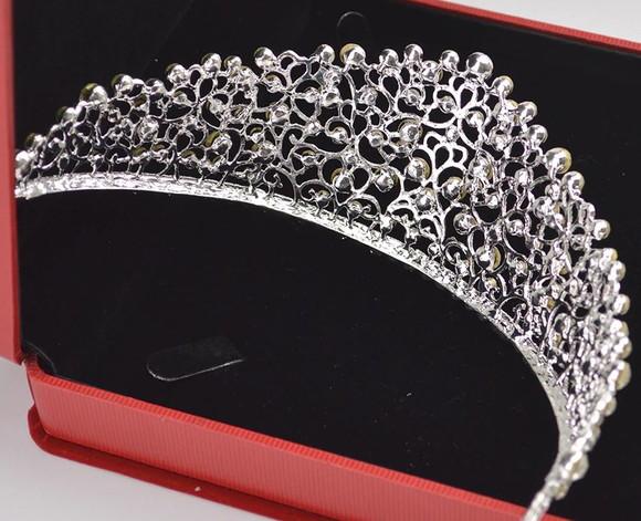 Coroa Tiara arabescos de strass