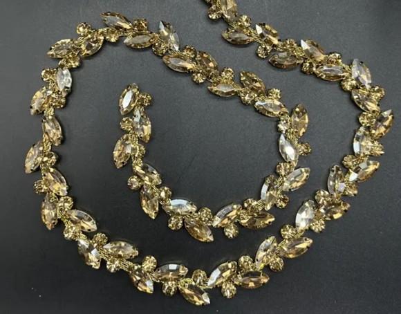 Corrente Dourada Folhas de Strass (em Vidro)