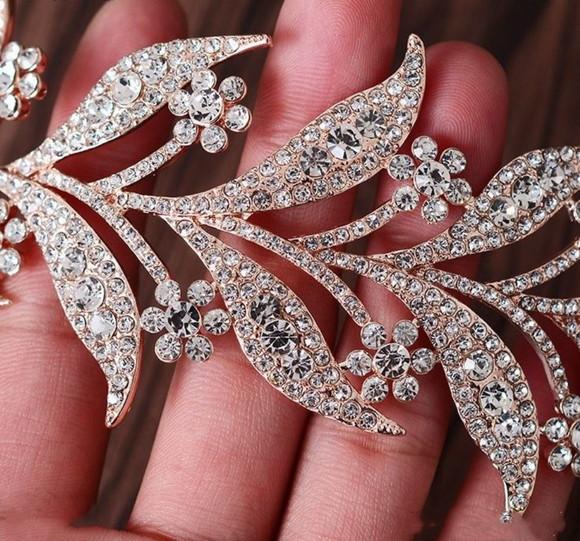 Tiara Folhas e Flores de Strass