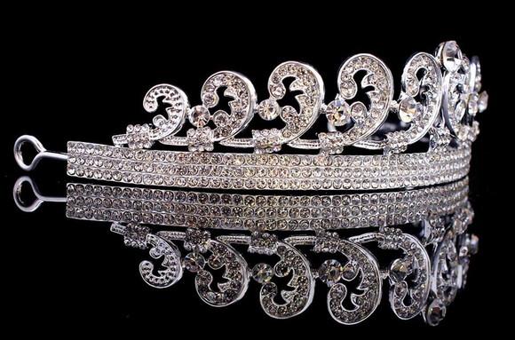 Tiara Real de strass para noivas