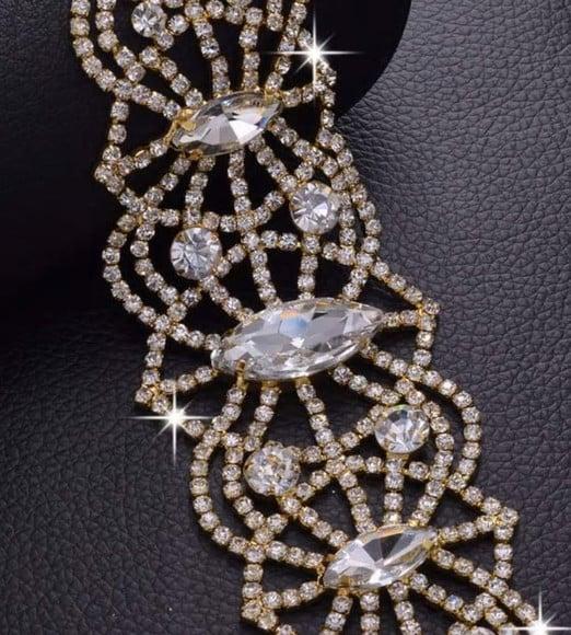 Aplique Dourado com Strass para Vestido de Noiva ou Festa