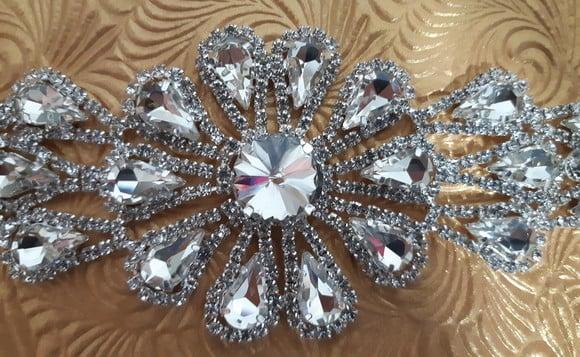 Aplique Flor de Strass para vestido de noiva ou festa