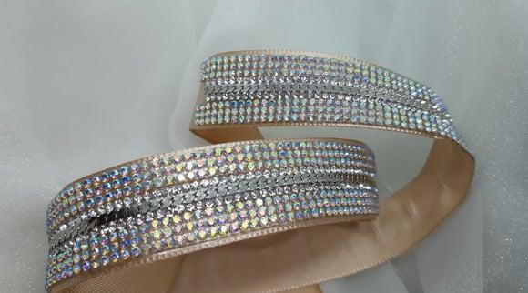 Cinto com strass Boreal (Furta coror) rosa e metal prata