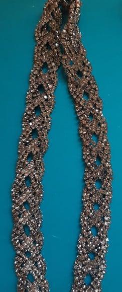 Cinto de Metal Trançado de Strass Preto