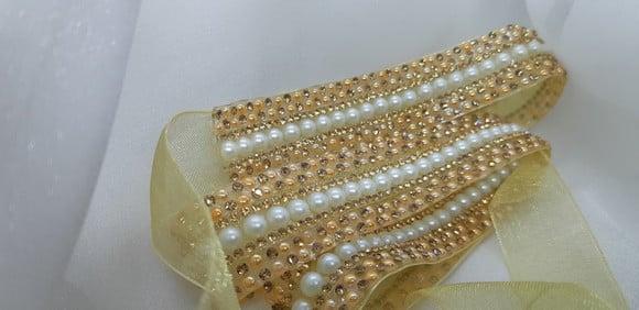 Cinto De Strass Dourado E Pérolas