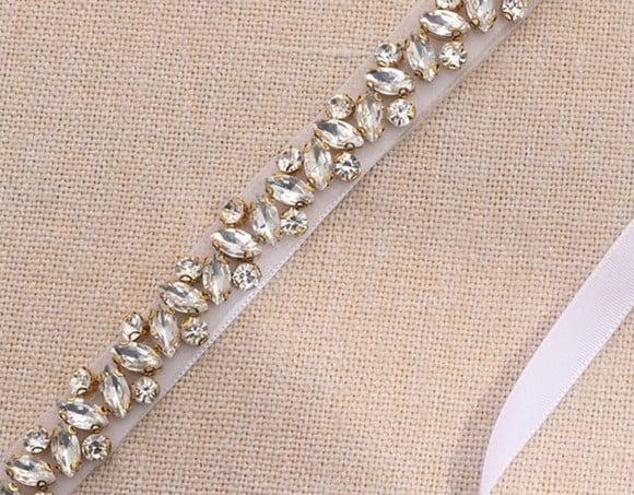 Cinto de strass dourado fino