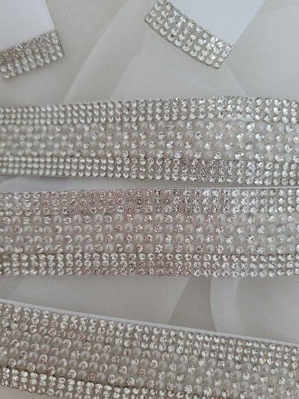 Cinto de Strass e Mini Pérolas Sob Medida