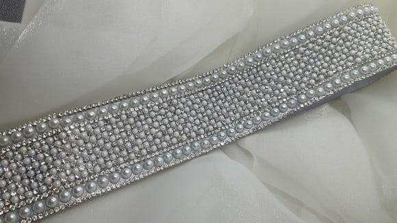 Cinto de strass e pérolas largo Fita Prata Pronta Entega