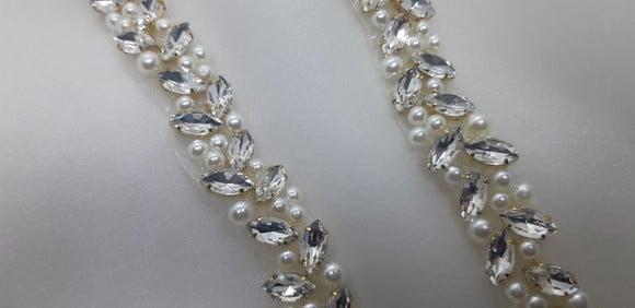 Cinto de Strass e Pérolas Dourado