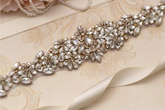 Cinto de Strass em Metal Dourado