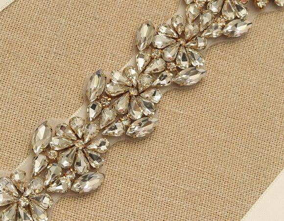 Cinto de Strass em Metal Dourado