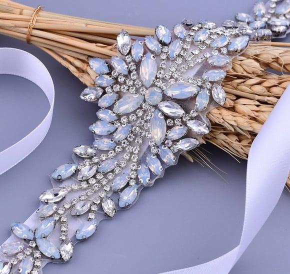 Cinto de Strass Prata com Aplicação de Pedra Opala