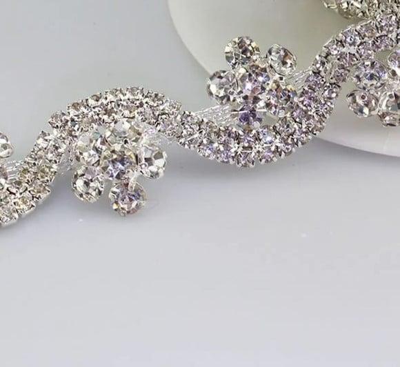 Cinto de Strass Prata Ondas e Flores