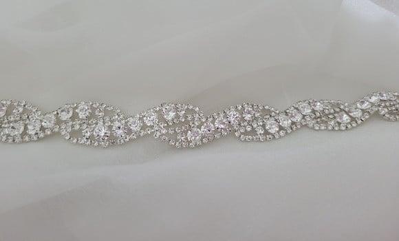 Cinto de Strass Prata Trançado Grande 80cm Aplique