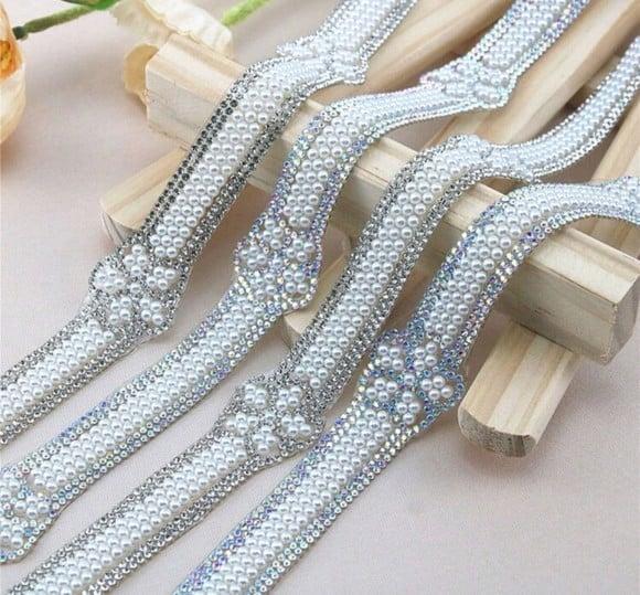 Cinto Flor de Pérolas e Strass