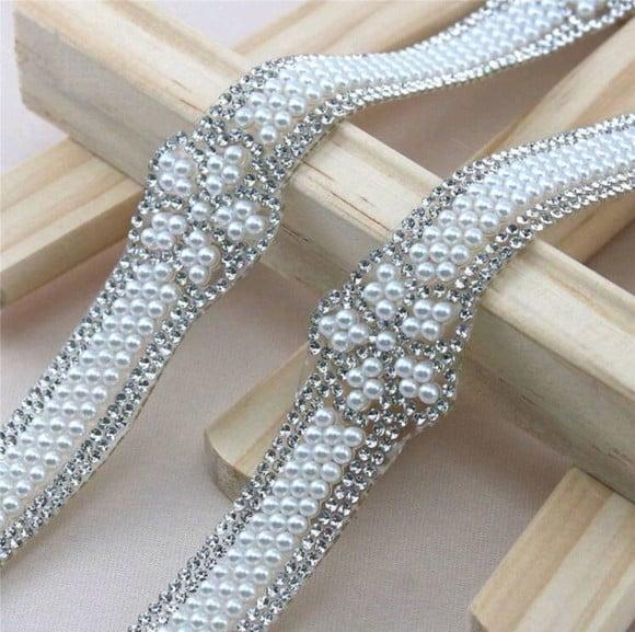 Cinto Flor de Pérolas e Strass