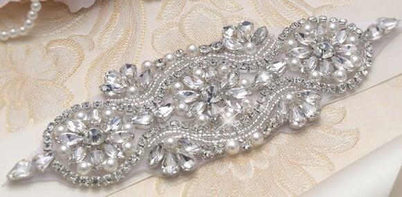 Cinto prata com strass e pérolas PROMOÇÃO!