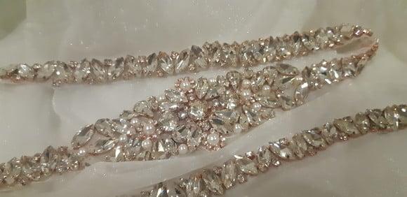 Cinto Rosé Gold Grande de Strass e Pérolas