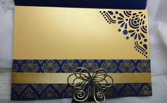Convite Azul com dourado com cartão interno impresso