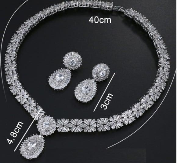Conjunto Colar, Brinco e Pulseiras de Zircônia