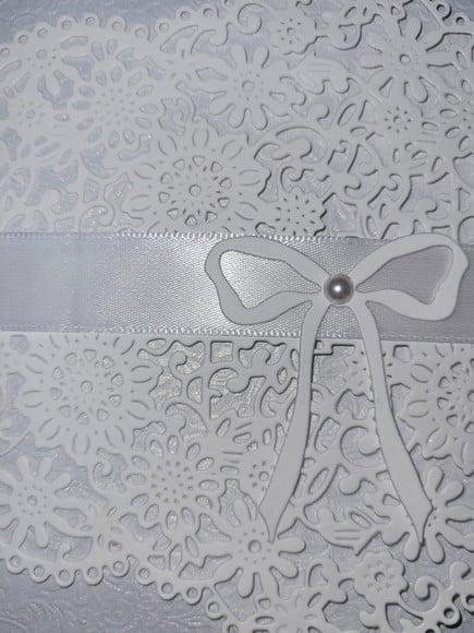 Convite Branco Perolado com Renda Incluindo Impressão