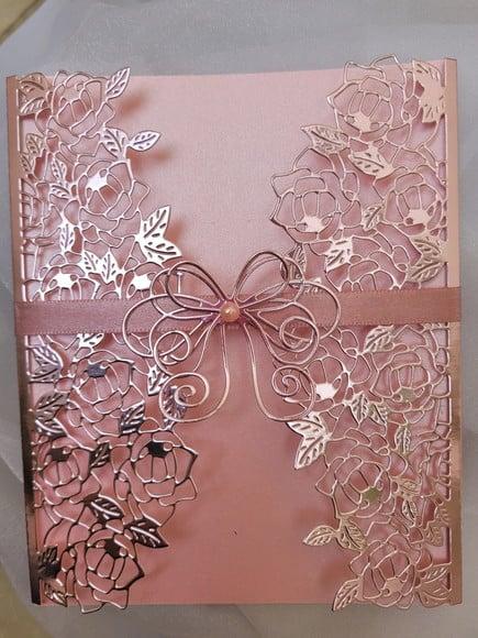 Convite Rosa Claro Metalizado Modelo Folhas