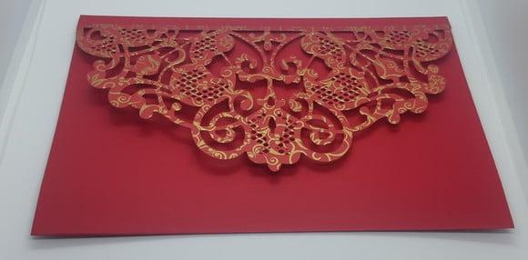 Convite Vermelho com Dourado