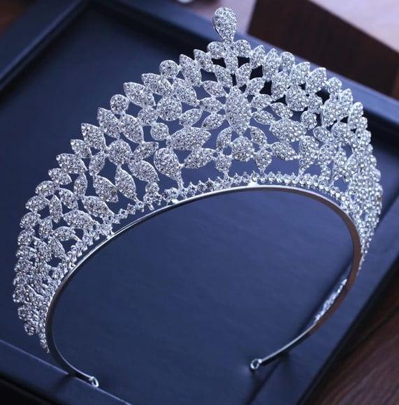 Coroa Tiara real de strass