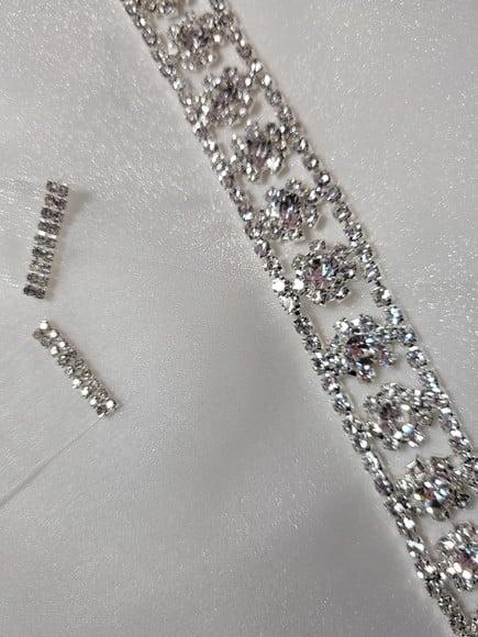 Kit com 4 Apliques Folhas de Strass Prata 56cm Cada
