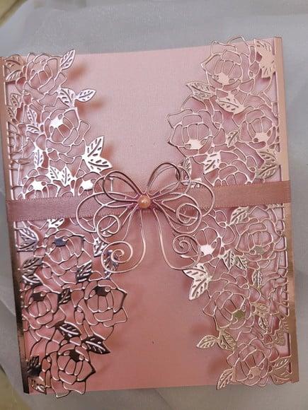 Kit com 5 Convites Rosa Metalizado Modelo Folhas