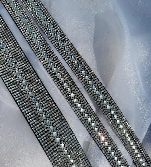 Kit com Cinto e Alças de Strass