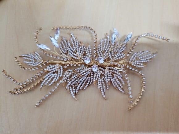 Presilha com Aplique Flores de Strass para Cabelo